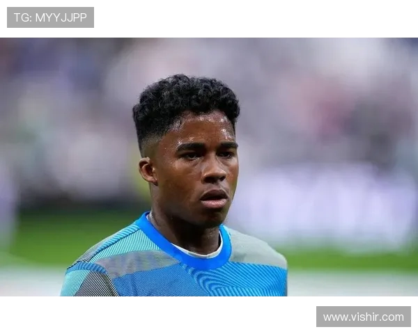 罗马诺曝恩德里克半年租借里昂强化锋线实力引发法甲关注热点话题